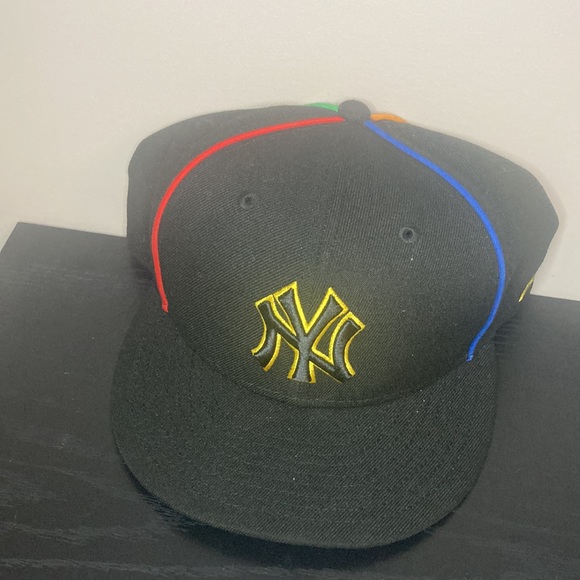 Brand new snap back hat ever worn - Picture 2 of 8